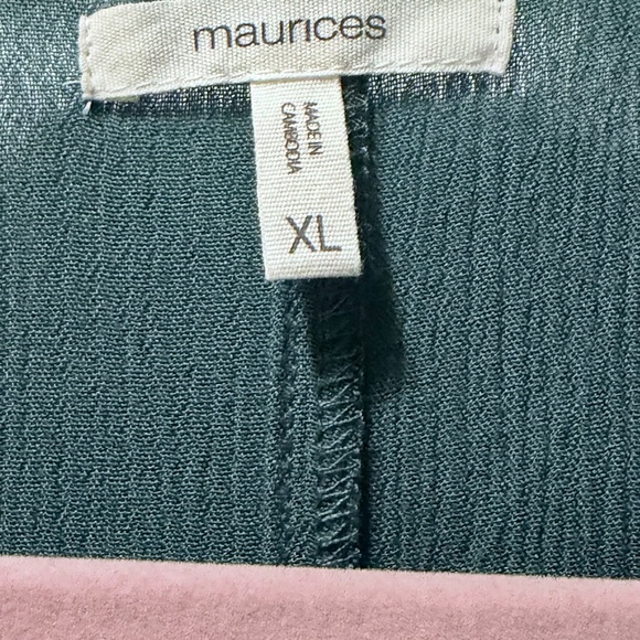 Emerald Lace Long Sleeve Blouse - Picture 6 of 6